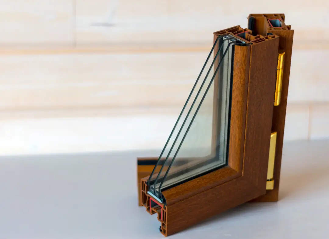 Installation de fenêtre en bois sur mesure Castillon